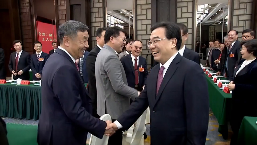 A “Mutual Thumbs-Up” with Jiangsu Provincial Leaders